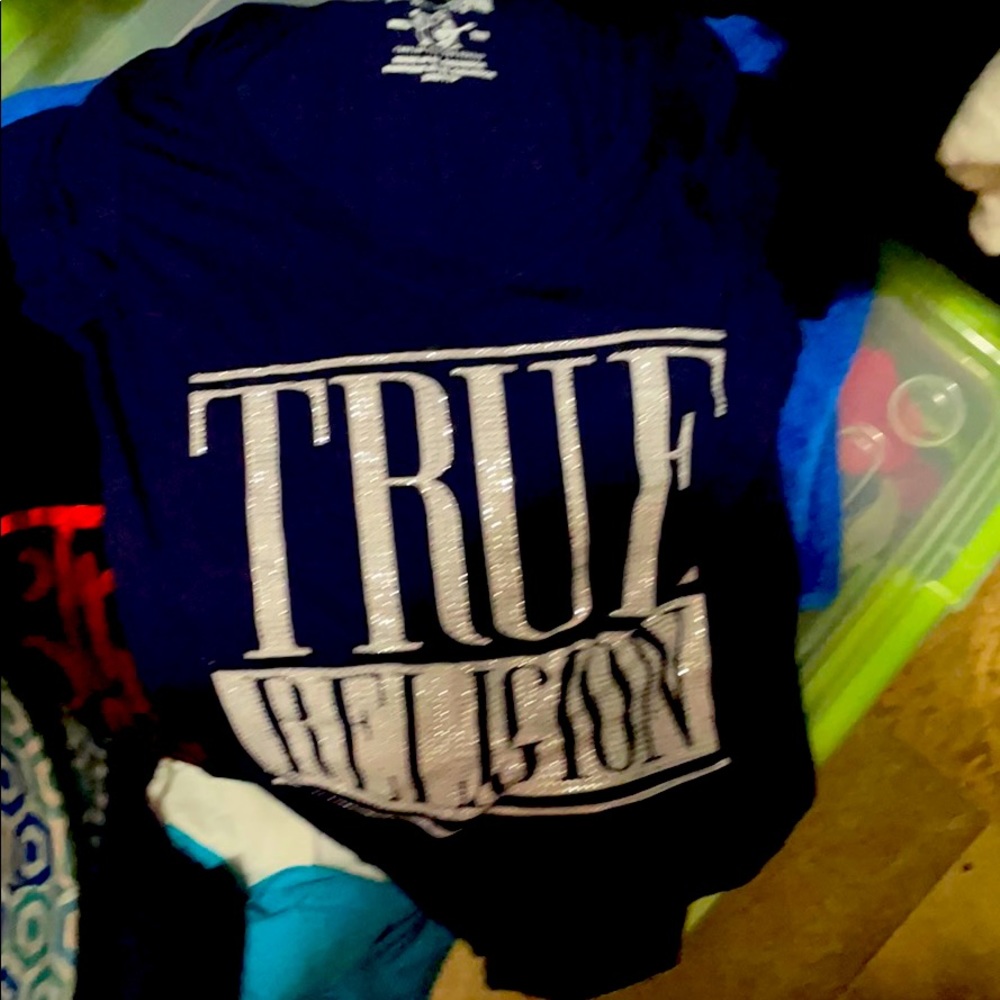 True religion woman’s shirt
